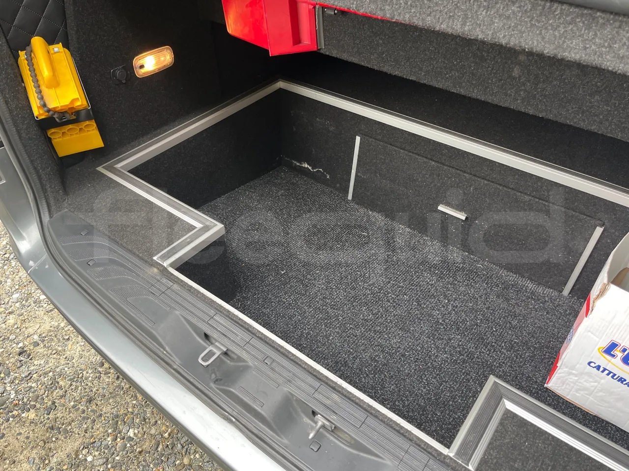 Mercedes-Benz Sprinter 906BB55 - Euro6 - 140kW - 7.367mt - internal frame rust check