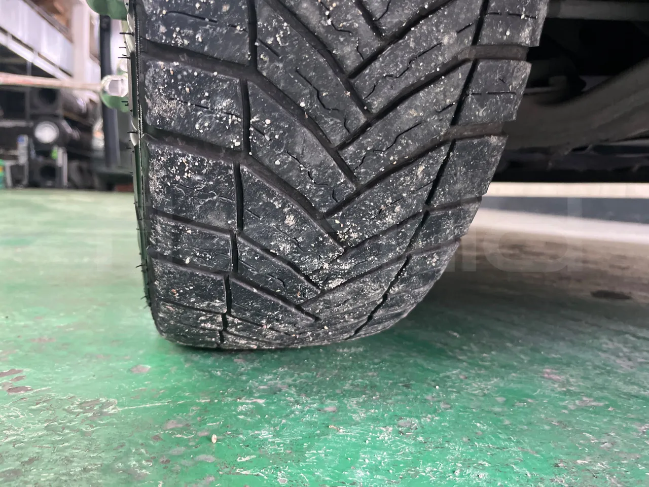 Mercedes-Benz Sprinter 906BB55 - Euro6 - 140kW - 7.367mt - tread condition second axle tires right