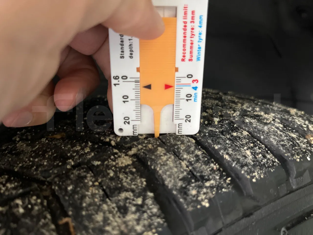 Mercedes-Benz Sprinter 906BB55 - Euro6 - 140kW - 7.367mt - rear left tire photo