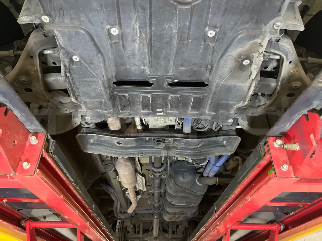 Mercedes-Benz Sprinter 906BB55 - Euro6 - 140kW - 7.367mt - front axle central