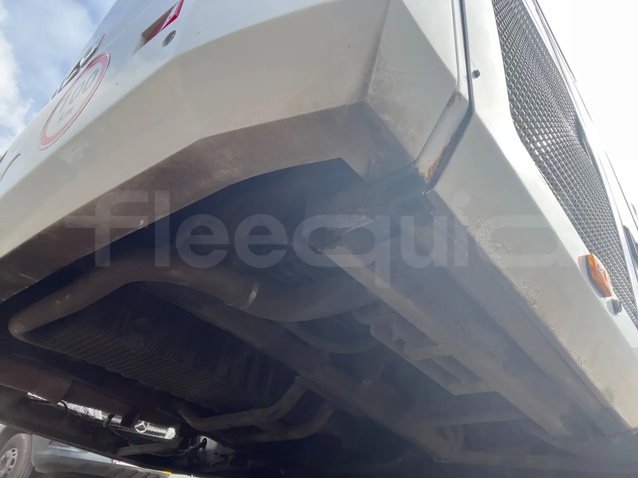 Isuzu Visigo 56L1DDA61 -EUR6 -182kW - 9.560m - axle 2 caliper brakes left