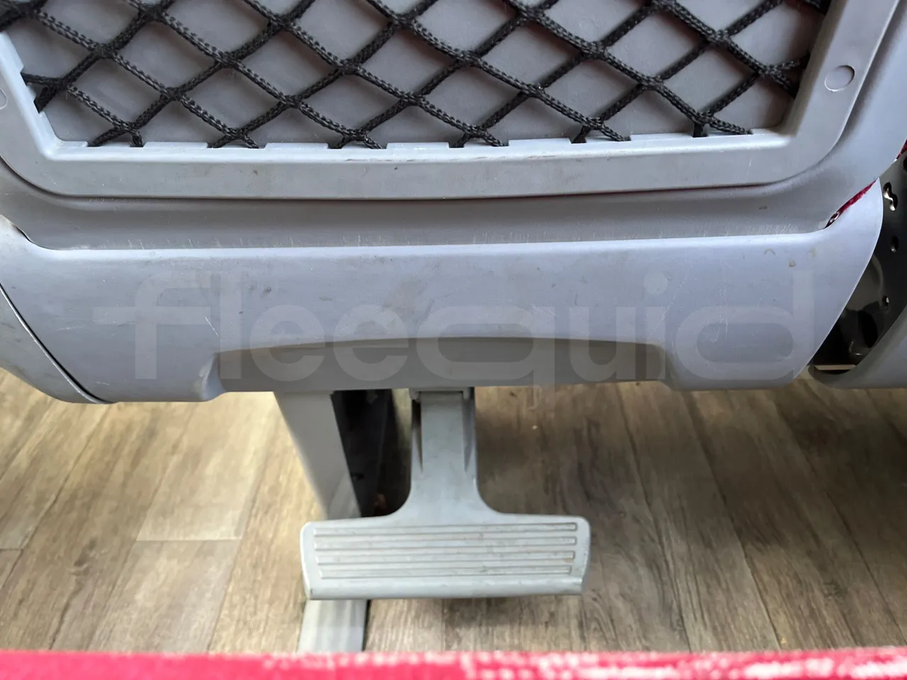 Isuzu Visigo 56L1DDA61 -EUR6 -182kW - 9.560m - usb charging detail