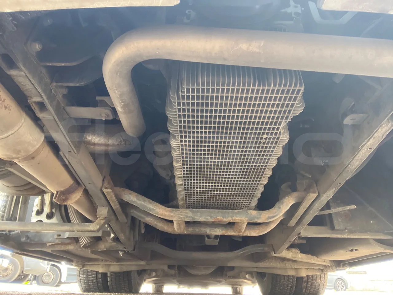 Isuzu Visigo 56L1DDA61 -EUR6 -182kW - 9.560m - axle 2 discs left