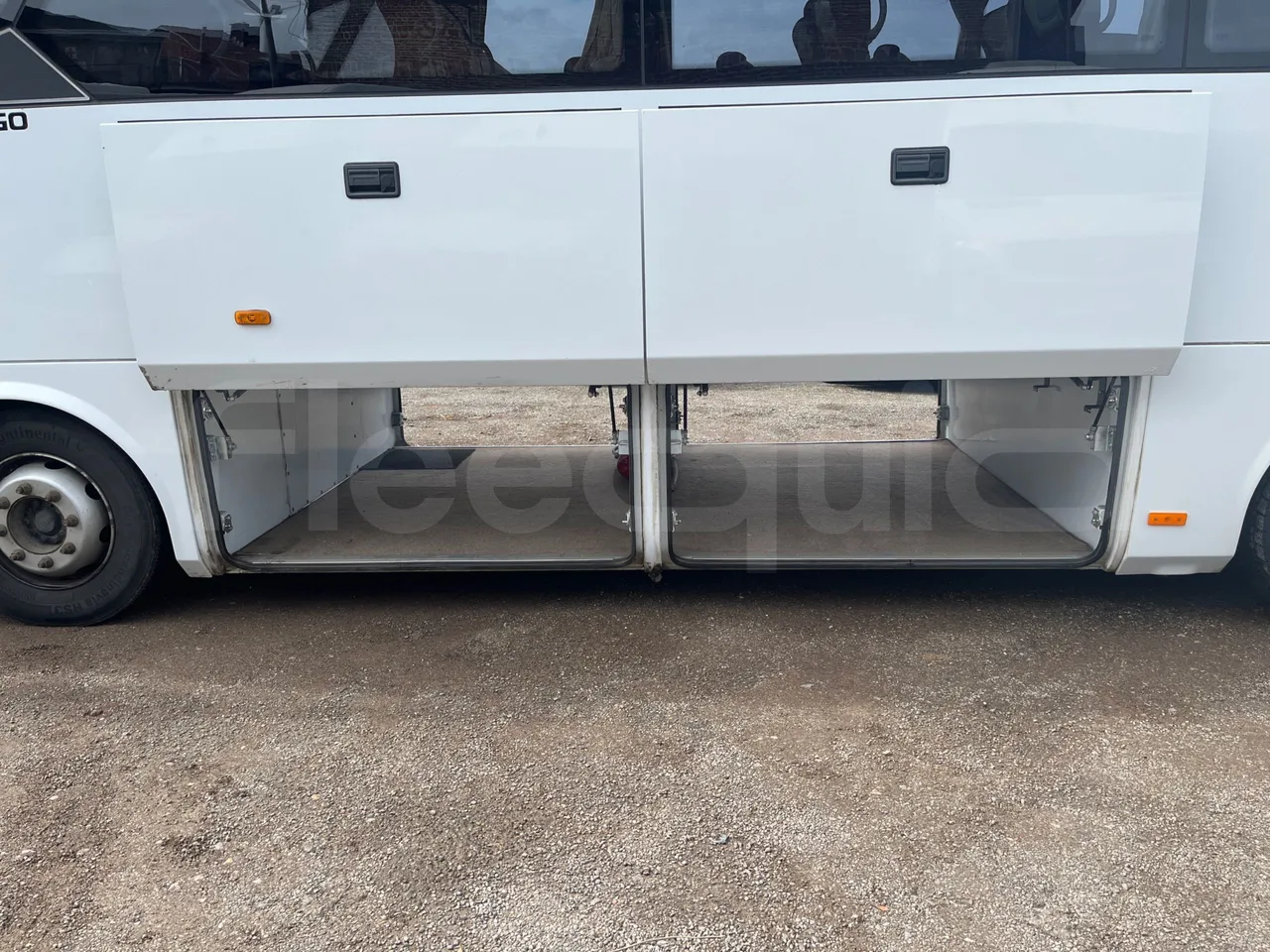 Isuzu Visigo 56L1DDA61 -EUR6 -182kW - 9.560m - luggage rack photo