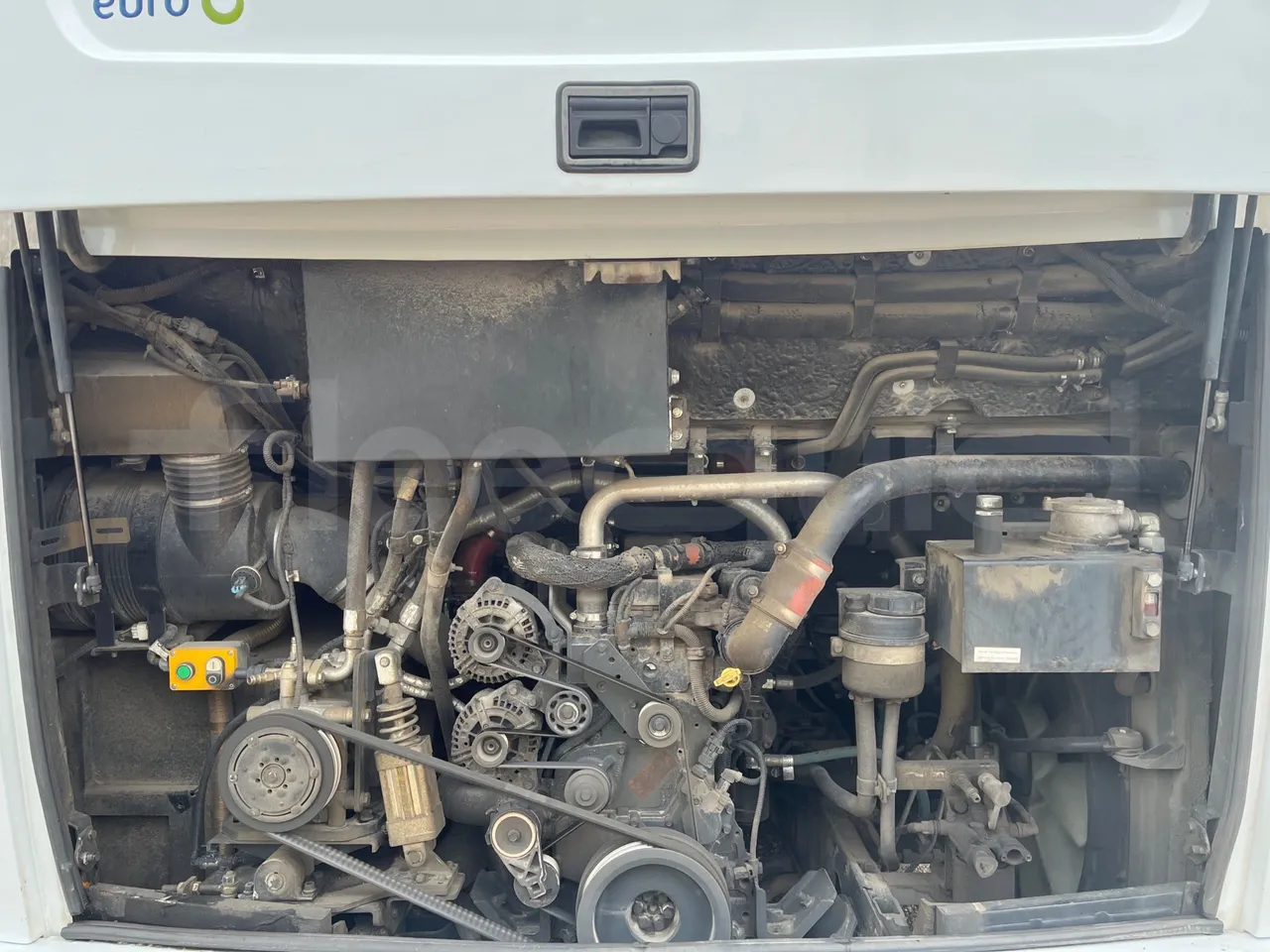 Isuzu Visigo 56L1DDA61 -EUR6 -182kW - 9.560m - rear hatch open