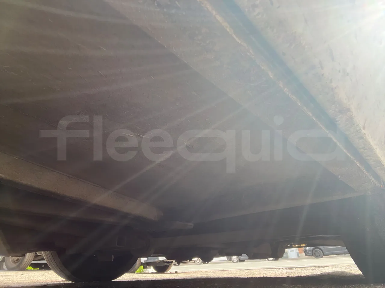 Isuzu Visigo 56L1DDA61 -EUR6 -182kW - 9.560m - front axle right side