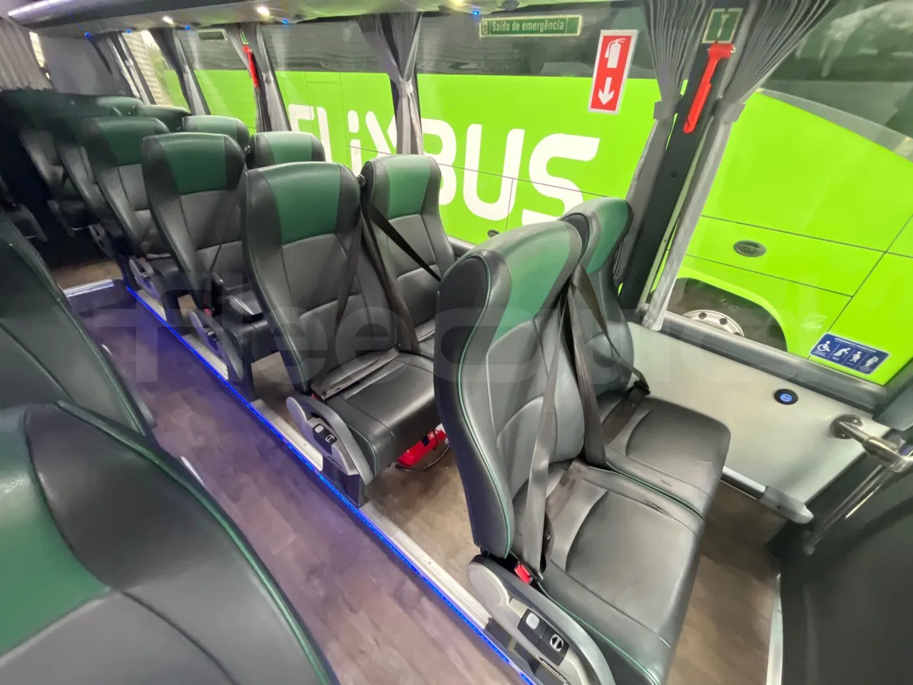 Iveco Ferqui S327C - Euro 6 - 132 kW - 8.470 mt - single seat detail