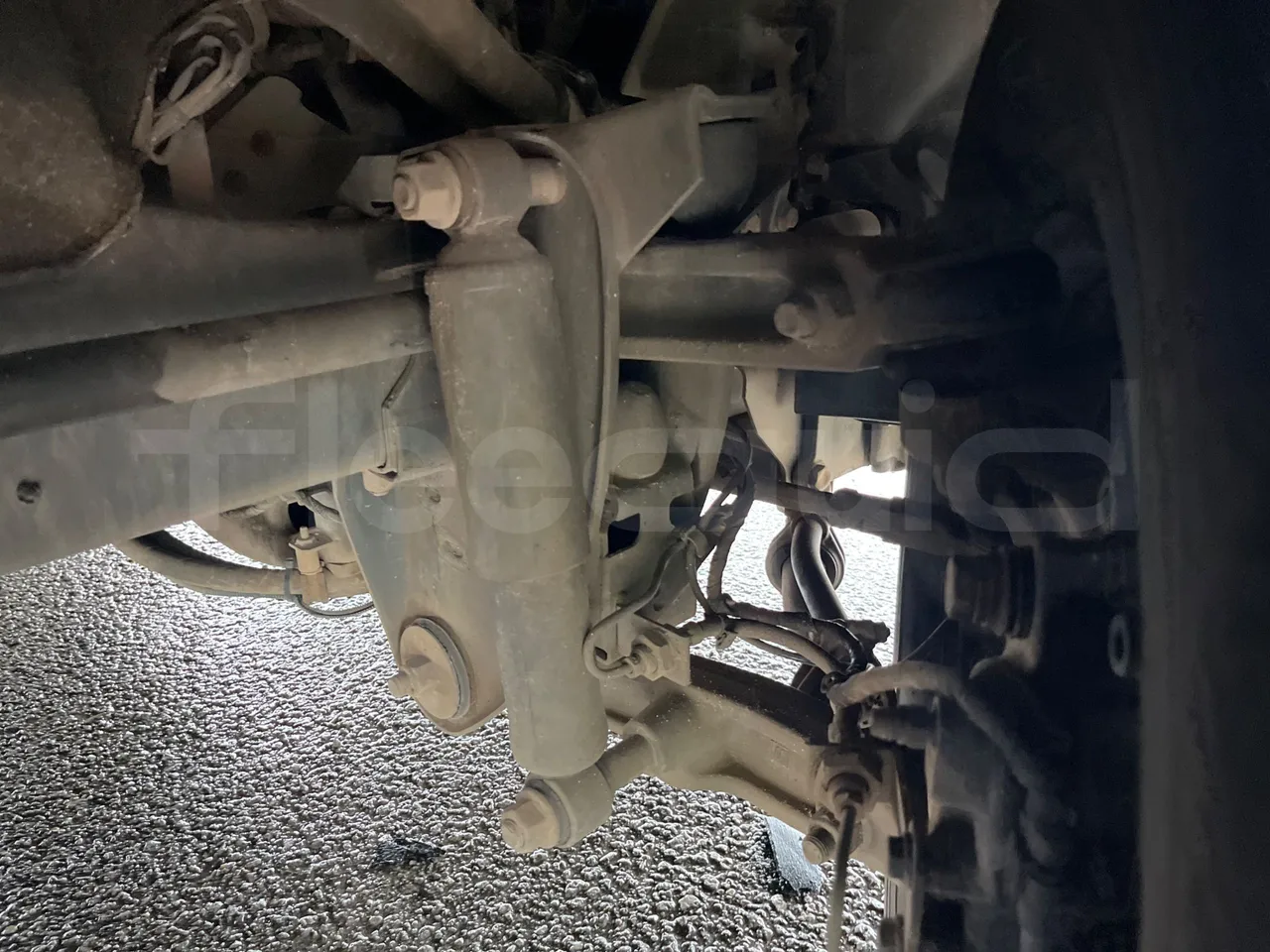 Iveco Ferqui S327C - Euro 6 - 132 kW - 8.470 mt - front shock absorbers right