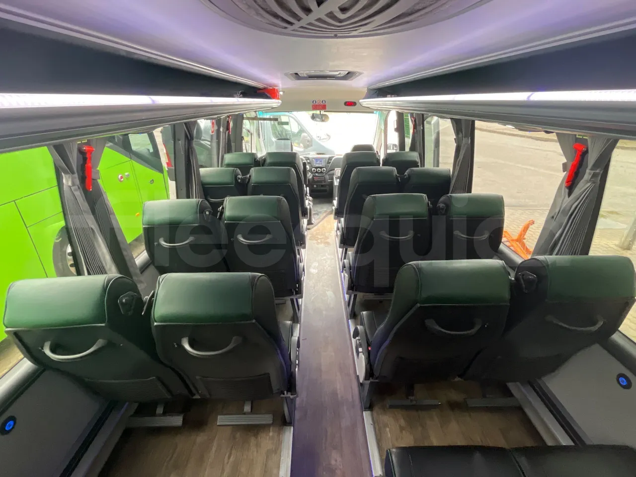 Iveco Ferqui S327C - Euro 6 - 132 kW - 8.470 mt - forward view all seats last row height