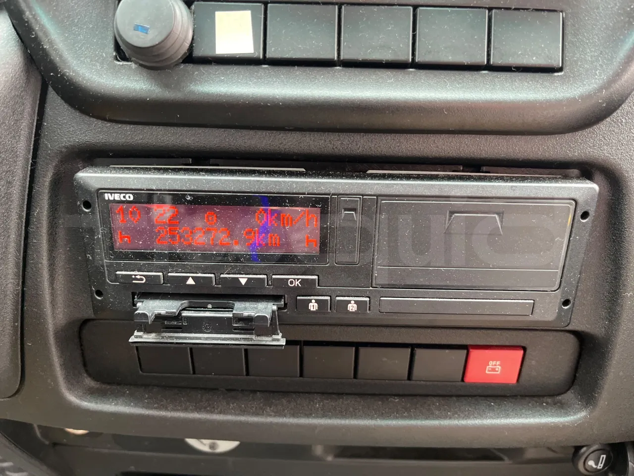 Iveco Ferqui S327C - Euro 6 - 132 kW - 8.470 mt - Tachograph