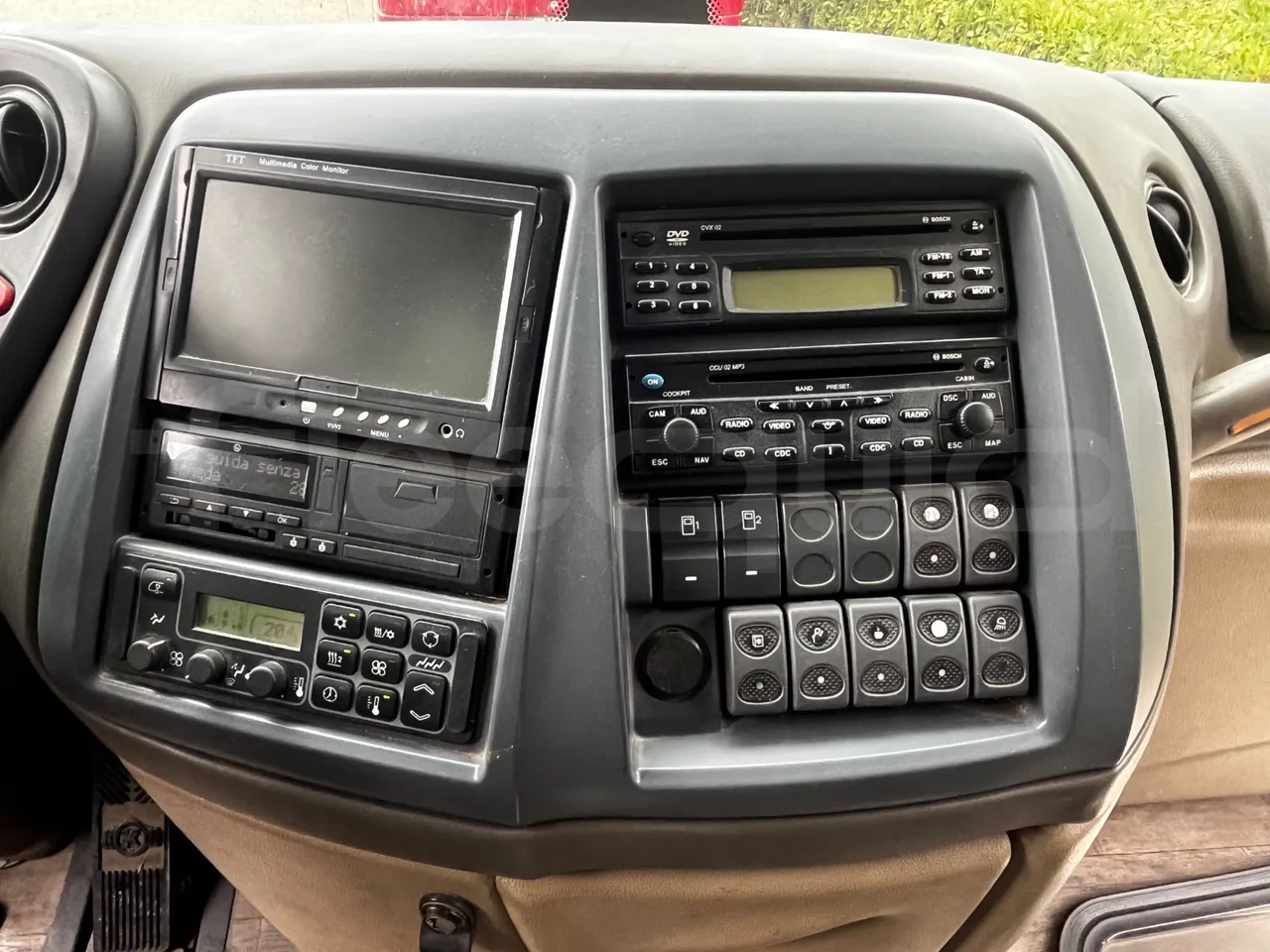 Iveco Magelys - onboard devices 2
