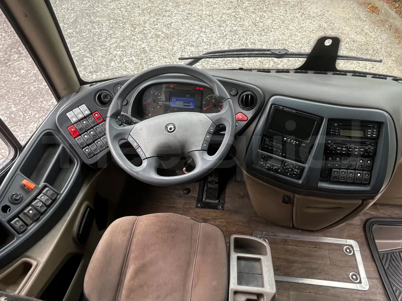 Iveco Magelys - steering wheel photo