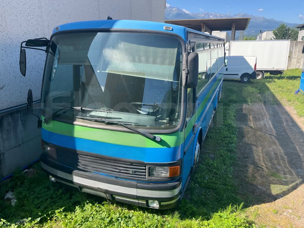 Setra S 210 HL58 - EUR0 - 165kW - 9.34m - 3/4 front left (mandatory for bus to scrap)