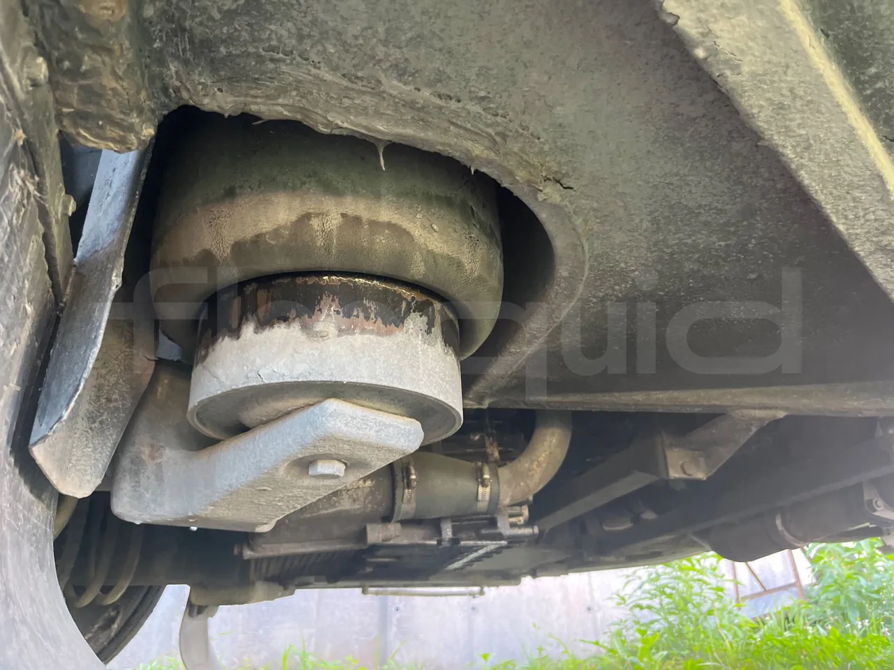 Setra S 210 HL58 - EUR0 - 165kW - 9.34m - axel 2 air springs 1 left