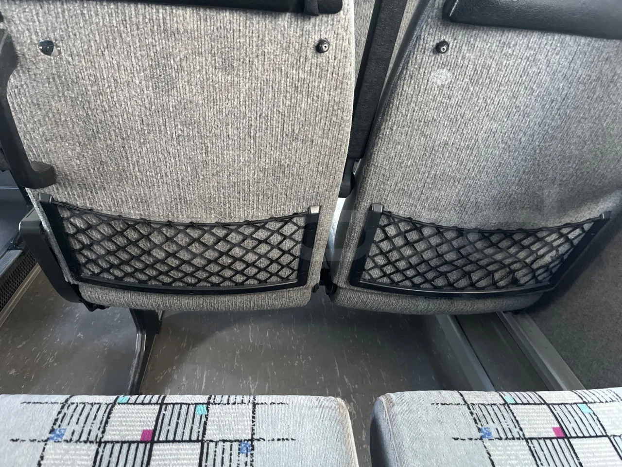 Setra S 210 HL58 - EUR0 - 165kW - 9.34m - mesh detail photo