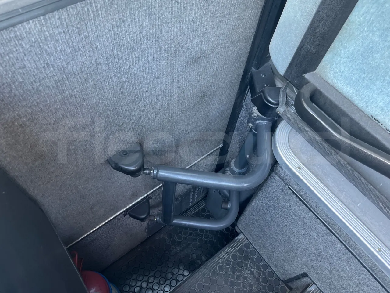 Setra S 210 HL58 - EUR0 - 165kW - 9.34m - door mechanism photo