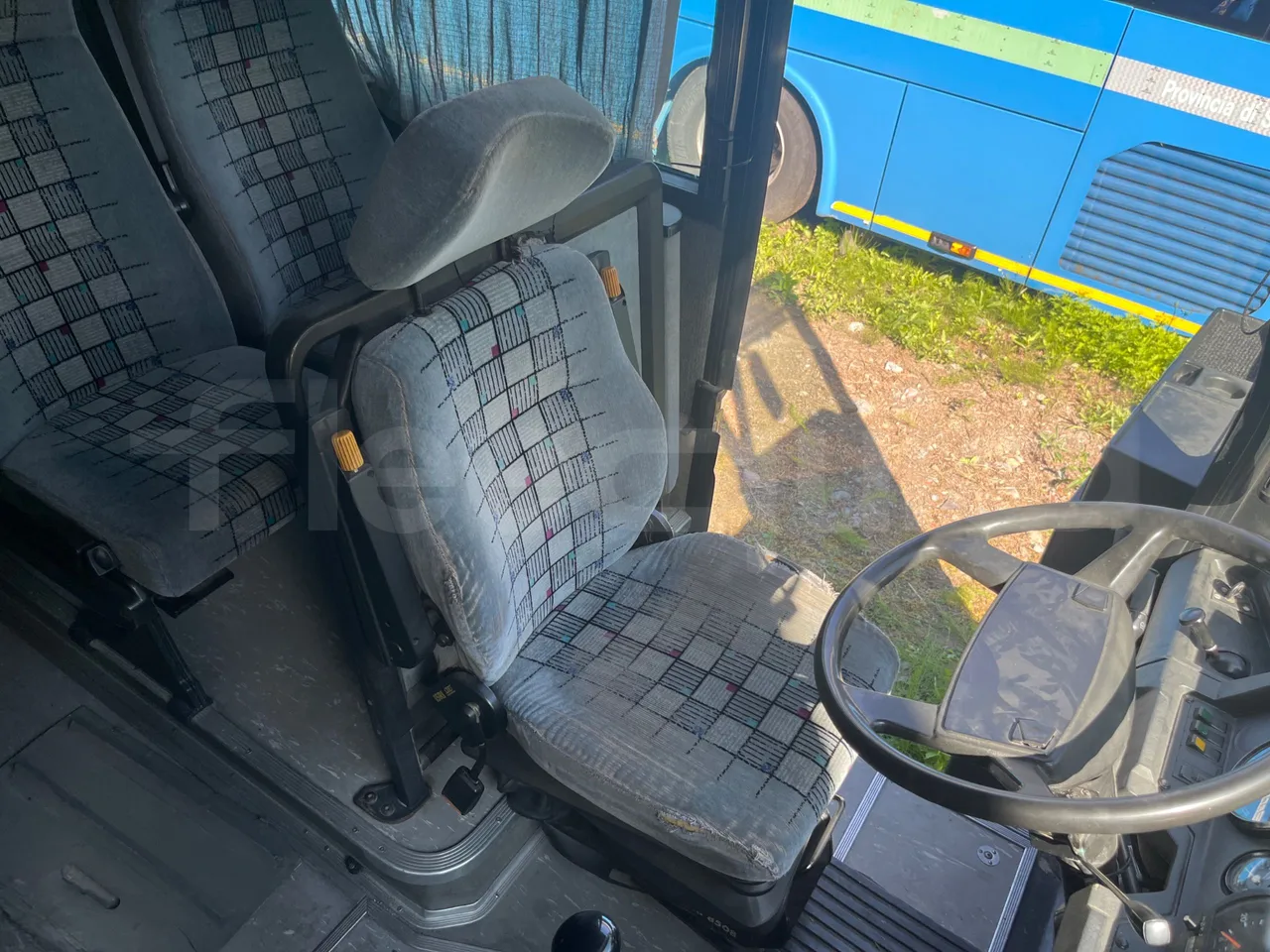 Setra S 210 HL58 - EUR0 - 165kW - 9.34m - driver's seat photo (mandatory for bus to scrap)