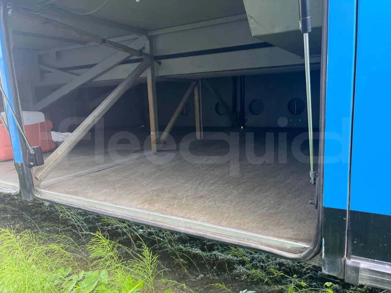 Setra S 210 HL58 - EUR0 - 165kW - 9.34m - internal frame rust check
