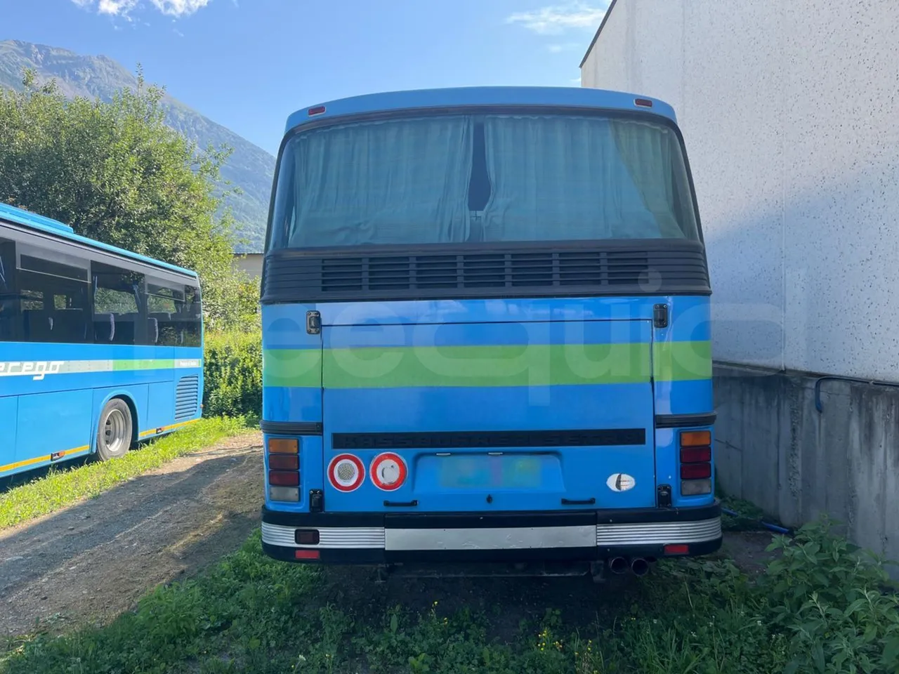 Setra S 210 HL58 - EUR0 - 165kW - 9.34m - rear hatch closed