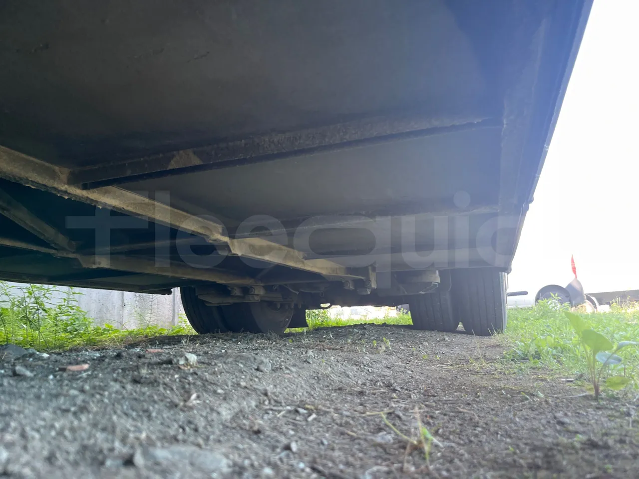 Setra S 210 HL58 - EUR0 - 165kW - 9.34m - central undercarriage photo