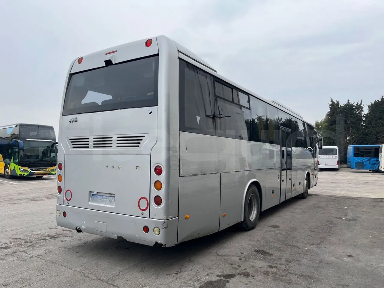 Temsa Safari TB162R - Euro3 - 265kW - 12mt - 3/4 right rear doors closed