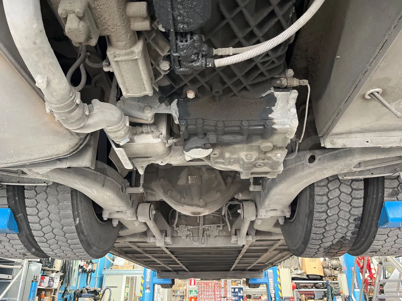 Temsa Safari TB162R - Euro3 - 265kW - 12mt - central axle (18m)