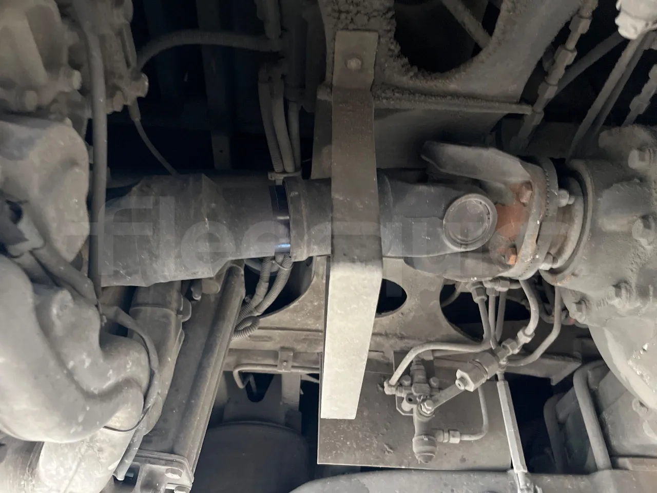 Temsa Safari TB162R - Euro3 - 265kW - 12mt - driveshaft photo