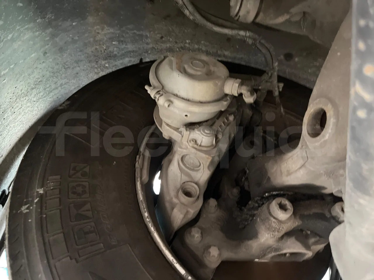 Temsa Safari TB162R - Euro3 - 265kW - 12mt - front brake calipers left