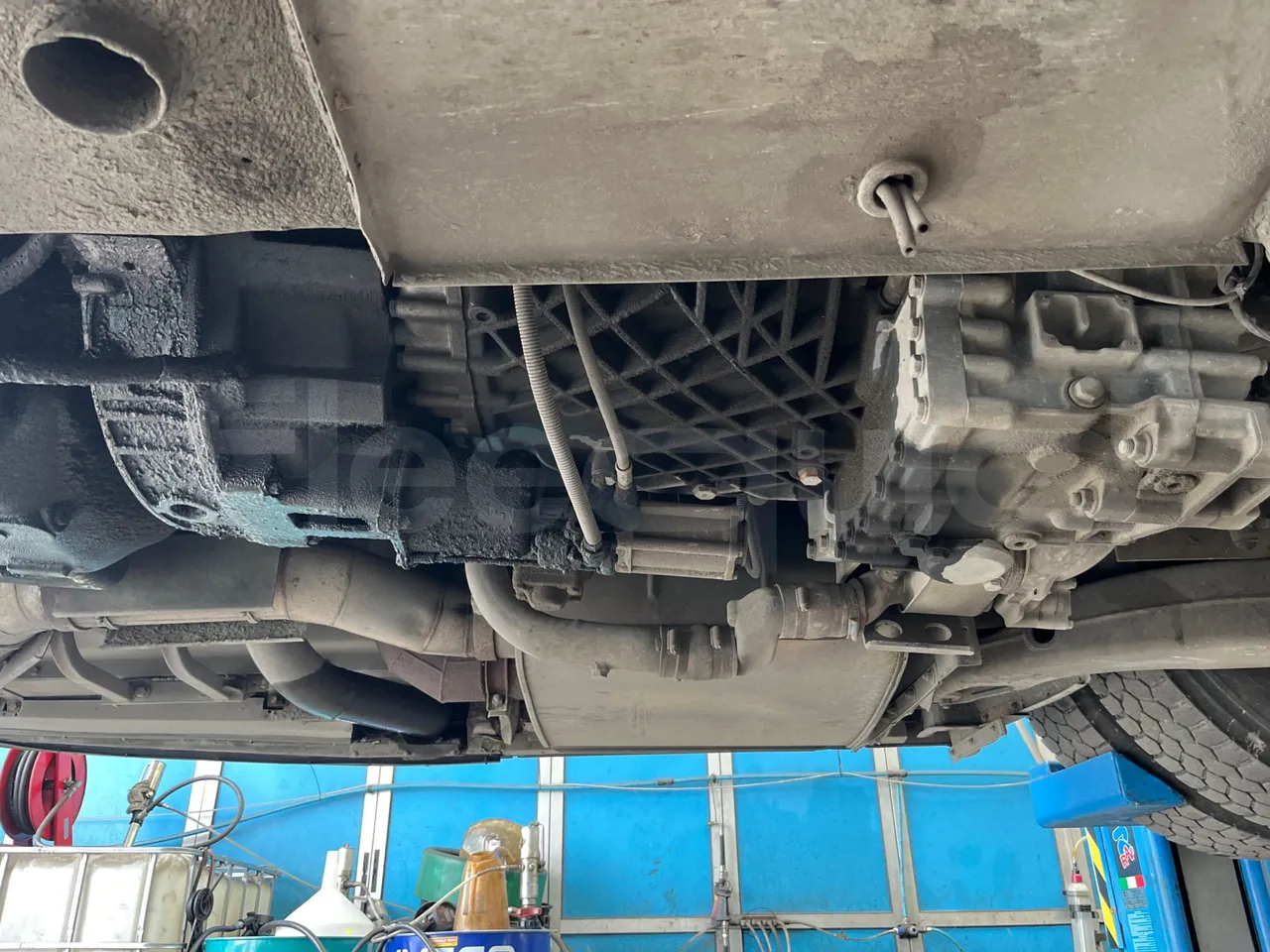 Temsa Safari TB162R - Euro3 - 265kW - 12mt - gearbox photo