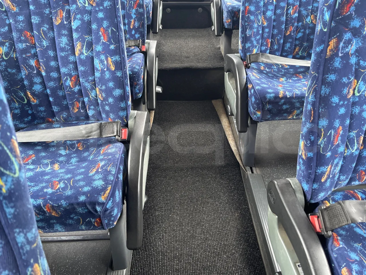 Temsa Safari TB162R - Euro3 - 265kW - 12mt - floor hatches photo