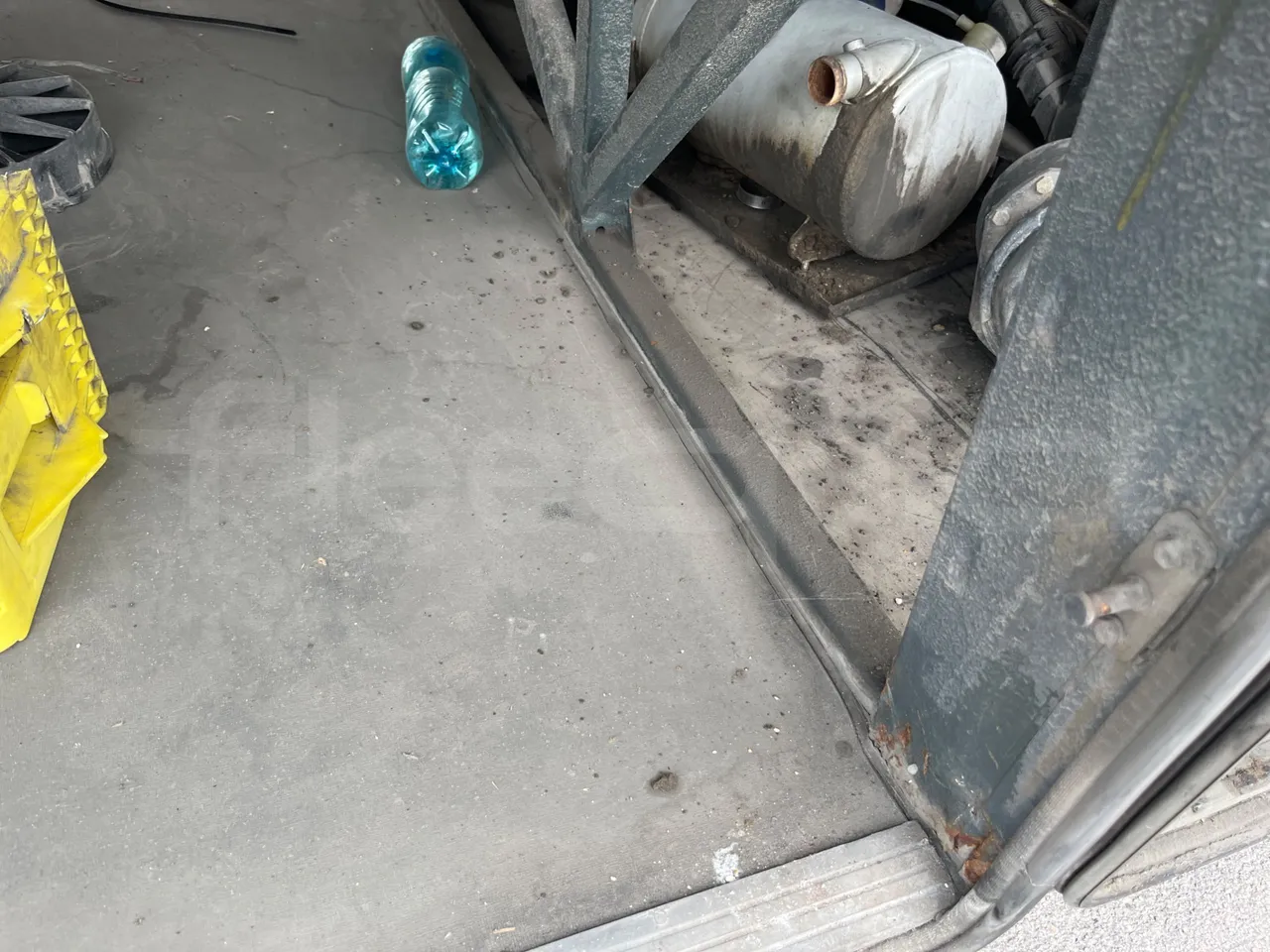 Temsa Safari TB162R - Euro3 - 265kW - 12mt - under carpet photo