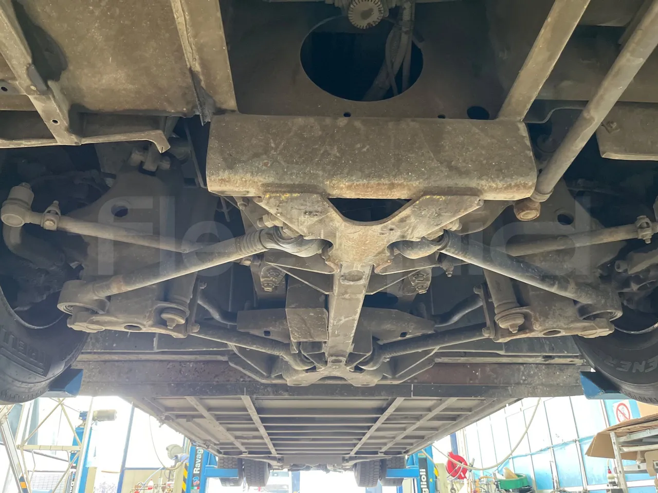 Temsa Safari TB162R - Euro3 - 265kW - 12mt - front axle central