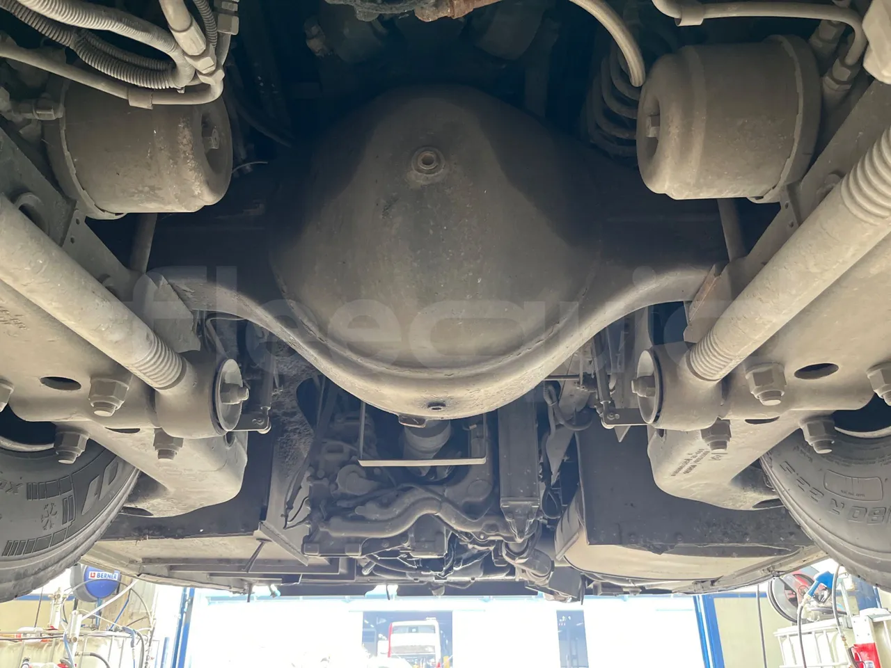 Temsa Safari TB162R - Euro3 - 265kW - 12mt - axle 3 central