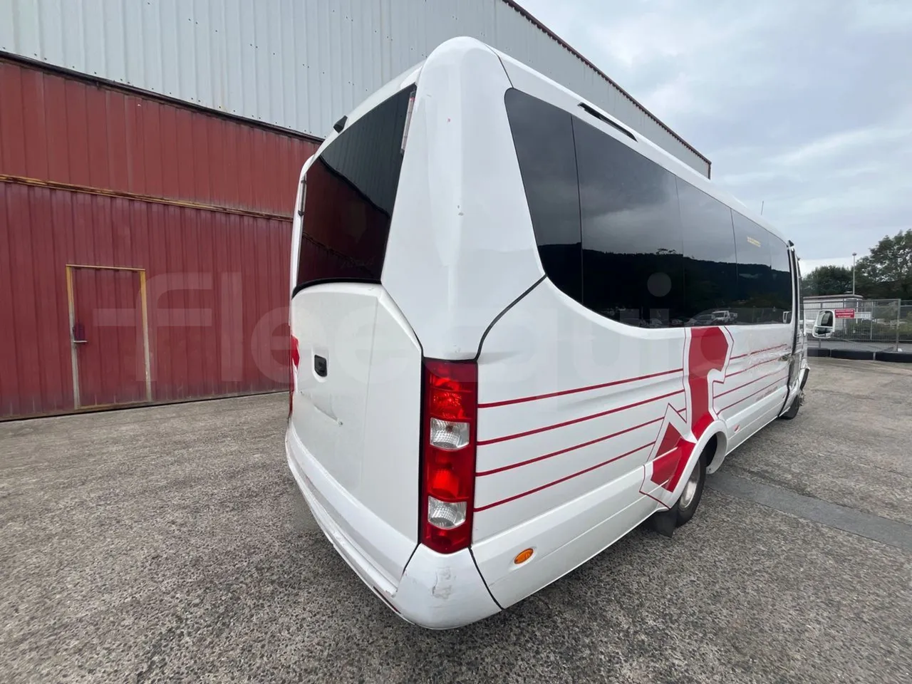 Iveco A50C17 CA1S1B-1E1DM/ Euro 5 - 125 Kw - 7.8 Mt - 3/4 right rear doors closed