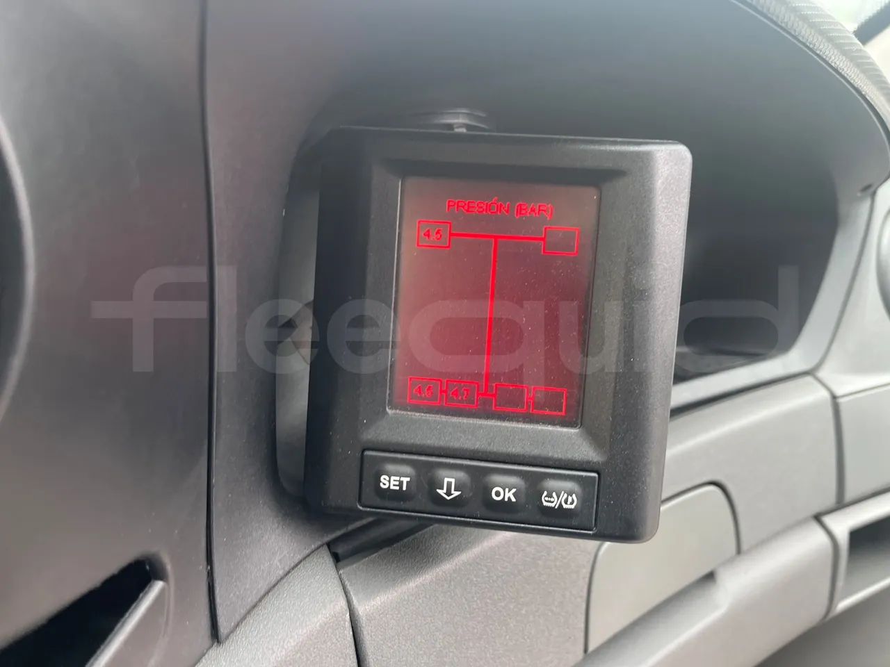 Iveco A50C17 CA1S1B-1E1DM/ Euro 5 - 125 Kw - 7.8 Mt - onboard devices 1