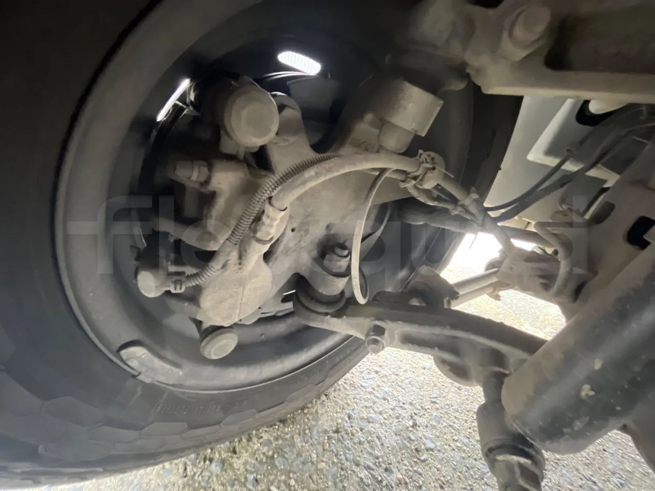 Iveco A50C17 CA1S1B-1E1DM/ Euro 5 - 125 Kw - 7.8 Mt - front brake calipers right