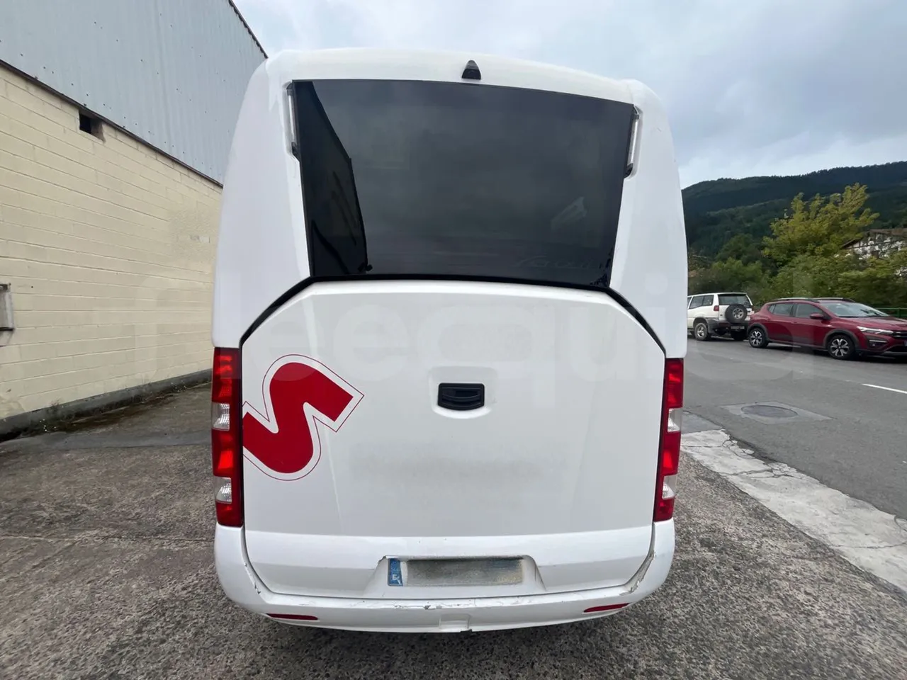Iveco A50C17 CA1S1B-1E1DM/ Euro 5 - 125 Kw - 7.8 Mt - rear hatch closed