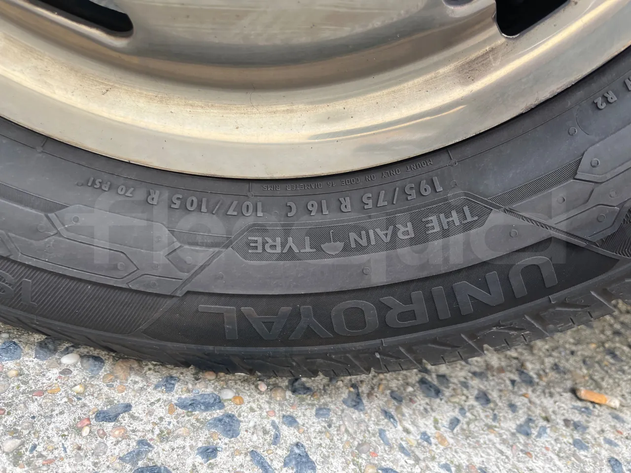 Iveco A50C17 CA1S1B-1E1DM/ Euro 5 - 125 Kw - 7.8 Mt - rear left tire photo