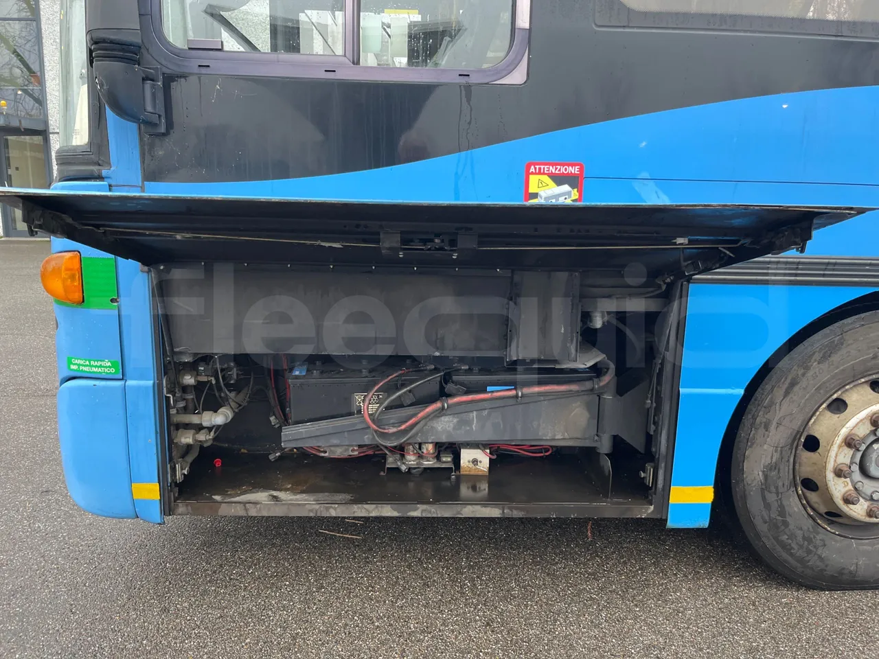 Scania Omniline IL94IB - Euro3 - 221kW - 12mt - external compartments photo