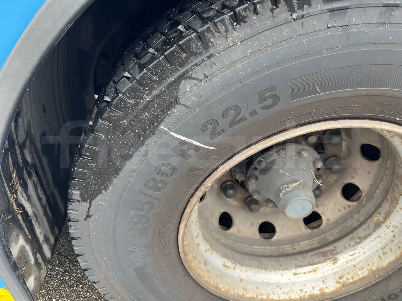 Scania Omniline IL94IB - Euro3 - 221kW - 12mt - tread condition front tires right