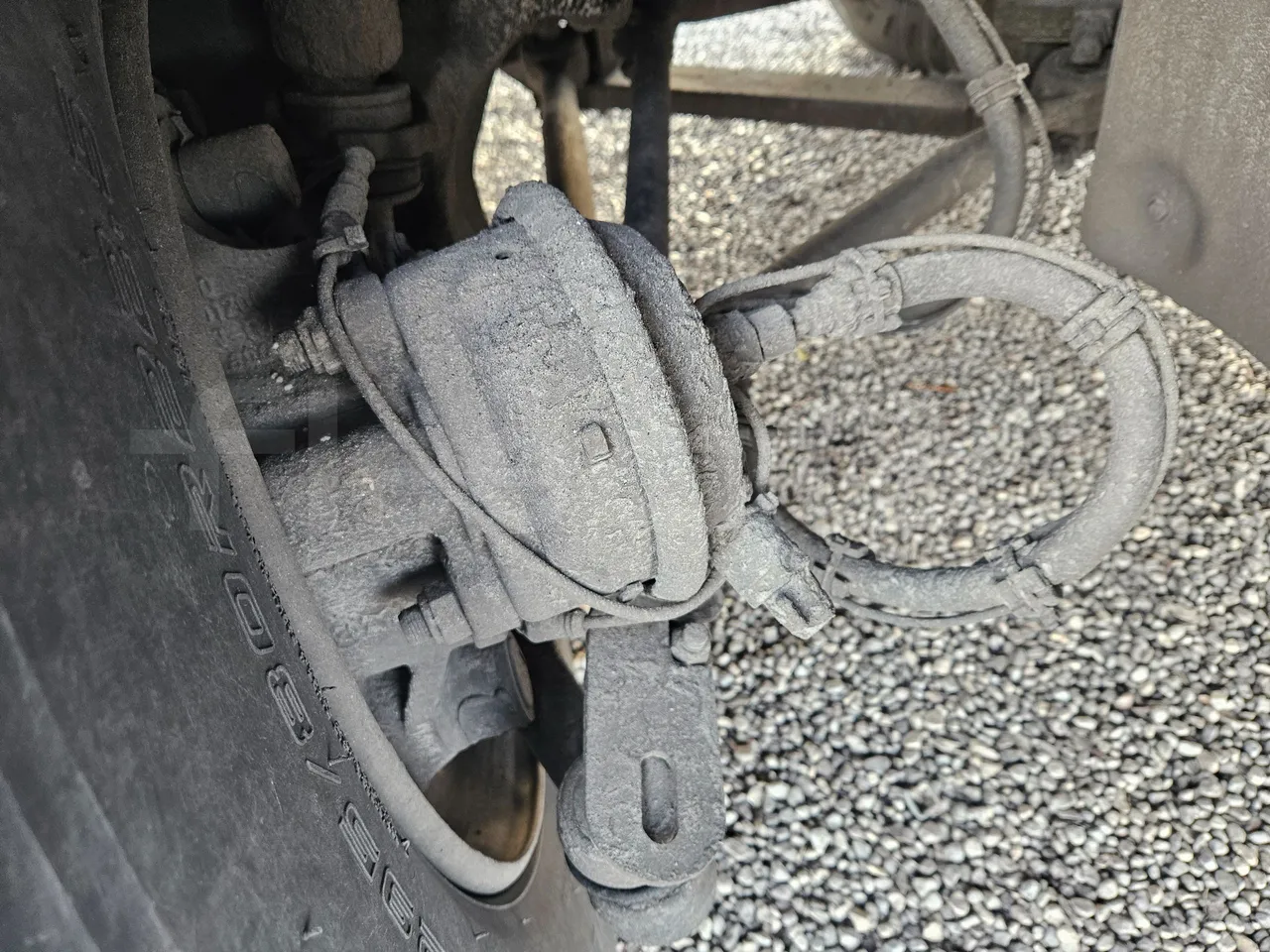 Vdl Futura 501E1 - Euro6 - 320kW - 12.875mt - front brake calipers right