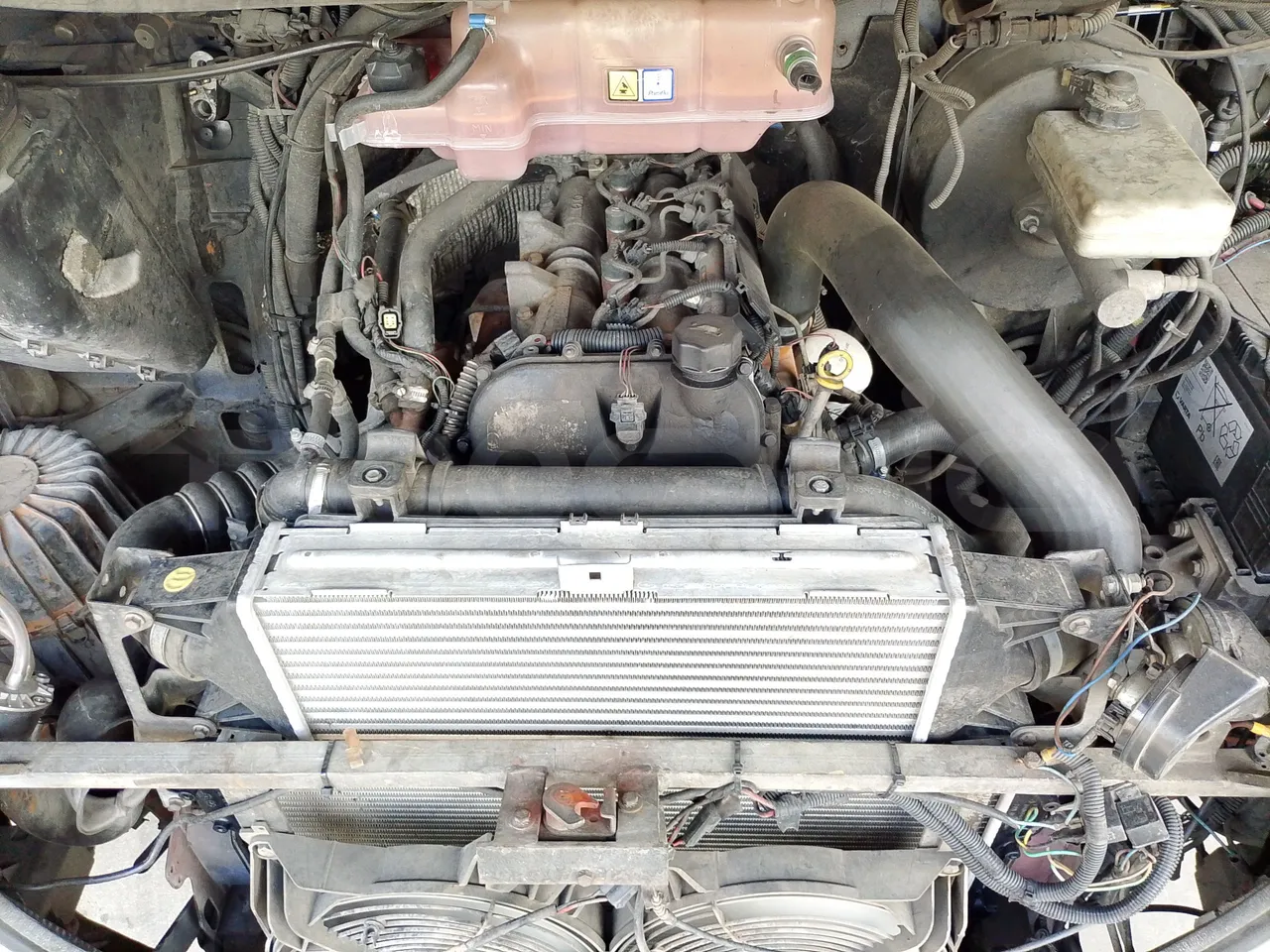 Iveco Daily 65C JBI - EUR3 -122kW - 6.9m - engine plate photo