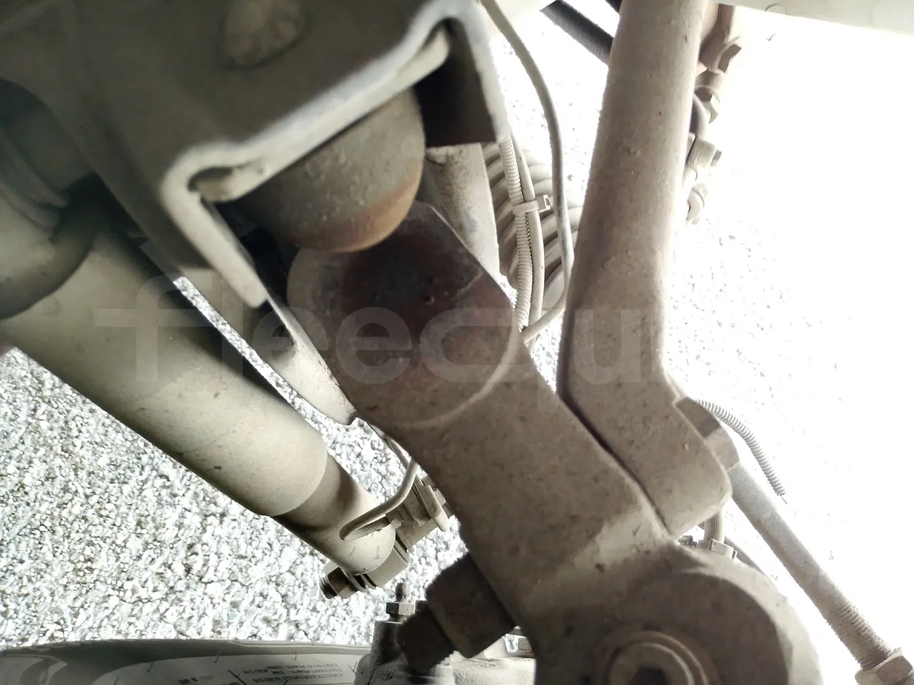 Iveco Daily 65C JBI - EUR3 -122kW - 6.9m - front shock absorbers left