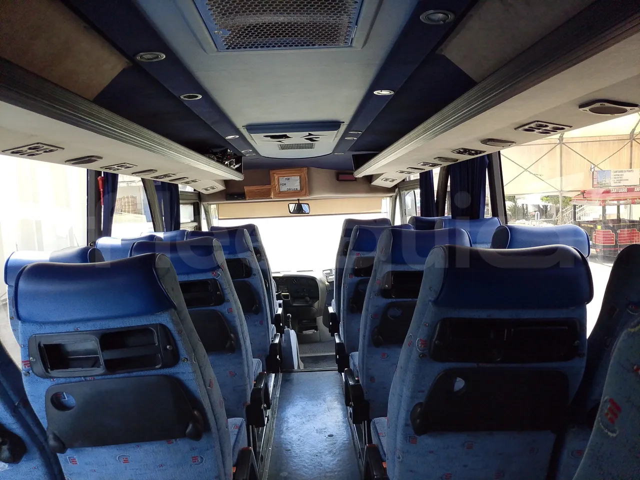 Iveco Daily 65C JBI - EUR3 -122kW - 6.9m - forward view all seats last row height