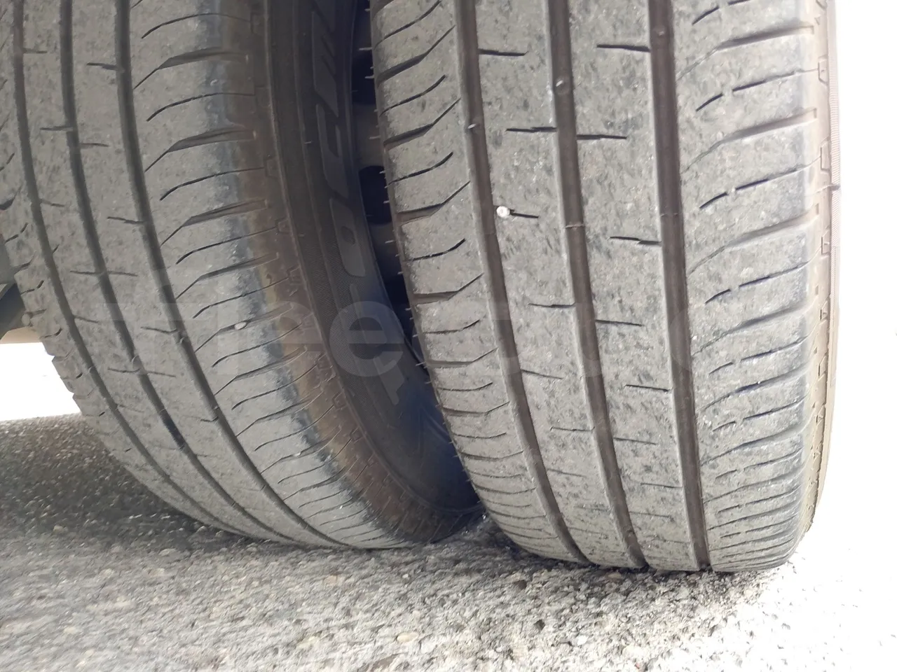Iveco Daily 65C JBI - EUR3 -122kW - 6.9m - tread condition second axle tires right
