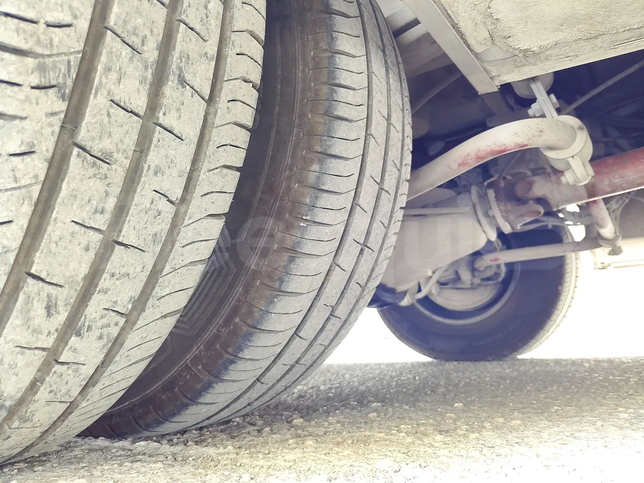 Iveco Daily 65C JBI - EUR3 -122kW - 6.9m - tread condition third axle tires right