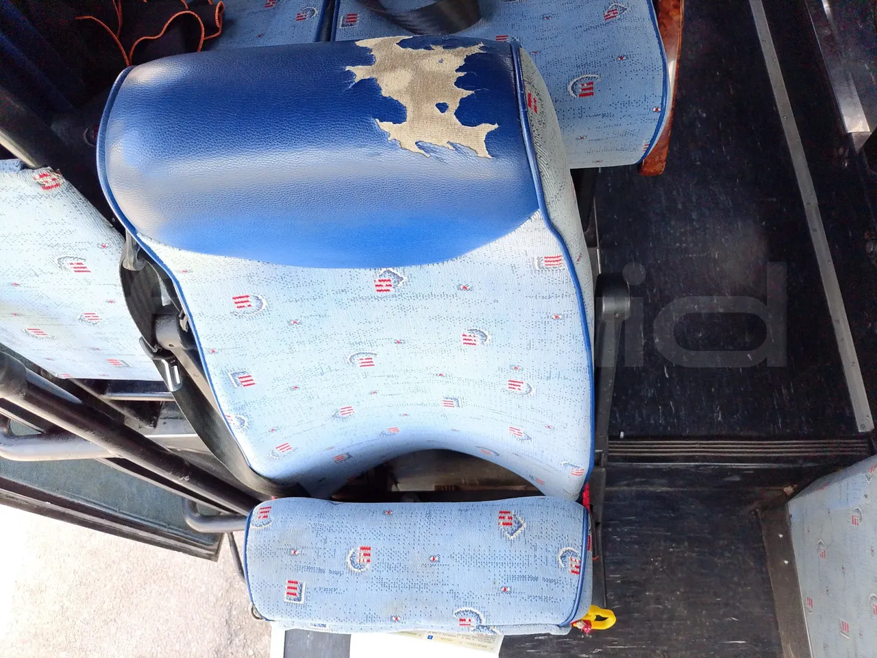 Iveco Daily 65C JBI - EUR3 -122kW - 6.9m - hostess seat photo