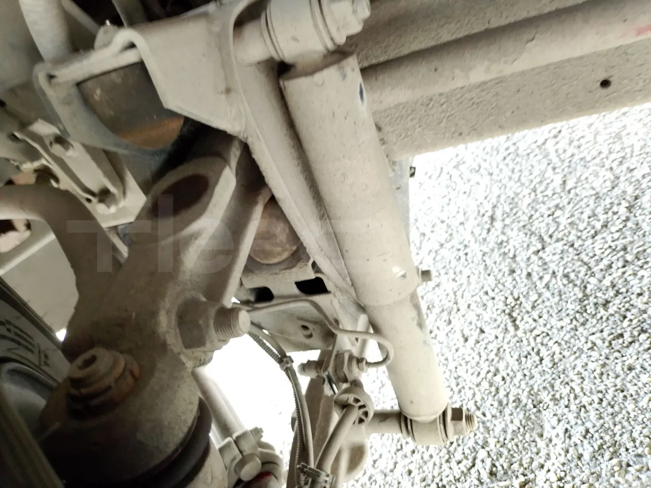 Iveco Daily 65C JBI - EUR3 -122kW - 6.9m - axle 2 shock absorbers 2 left