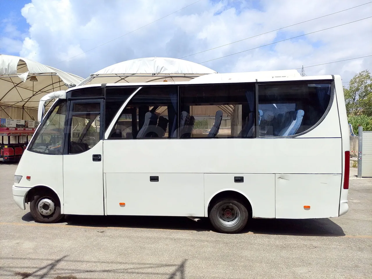 Iveco Daily 65C JBI - EUR3 -122kW - 6.9m - left side photo