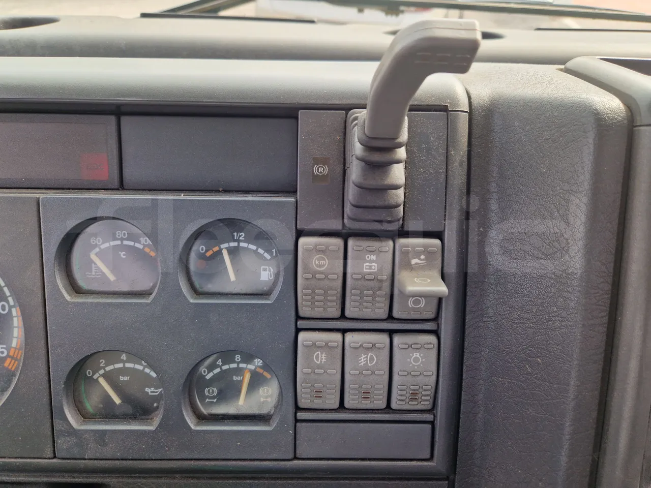 Iveco Cacciamali C5032 -EUR3 -154kW -9.3m - onboard devices 2